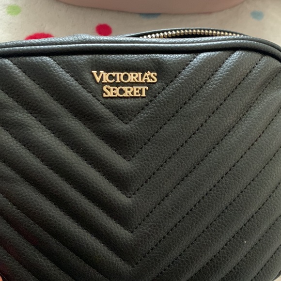 Victoria Secret soft quilted faux leather Fanny packs - Picture 13 of 14